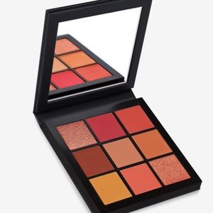 Huda Coral Obsessions eyeshadow